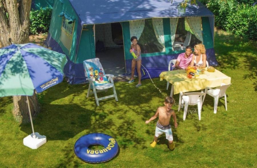Camping Aux Rives Du Soleil Pont-de-Vaux Exterior foto